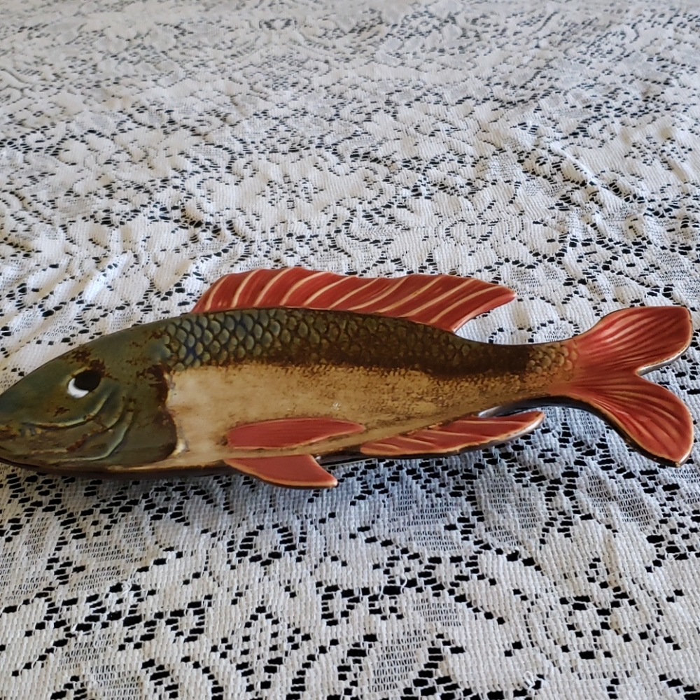 Pier 1 Imports Colorful Fish Platter.